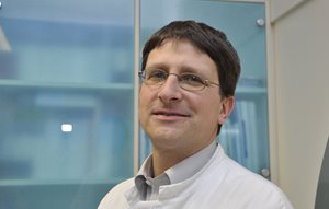 PD Dr. Dr. Christoph Dietrich, Chefarzt der Klinik für Innere Medizin im Bethlehem- Krankenhaus.